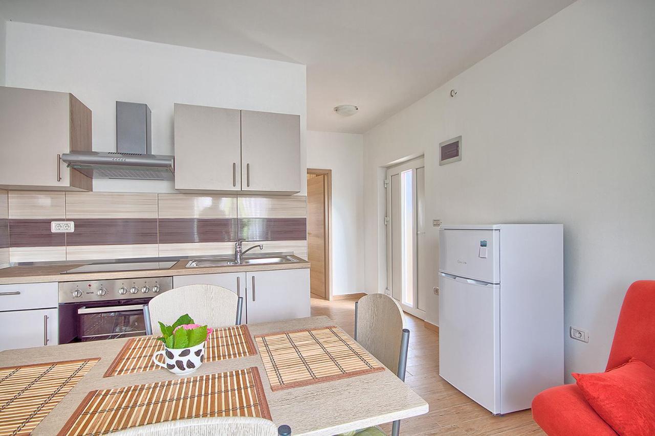 Apartman Mishel 2 Fazana Exterior photo
